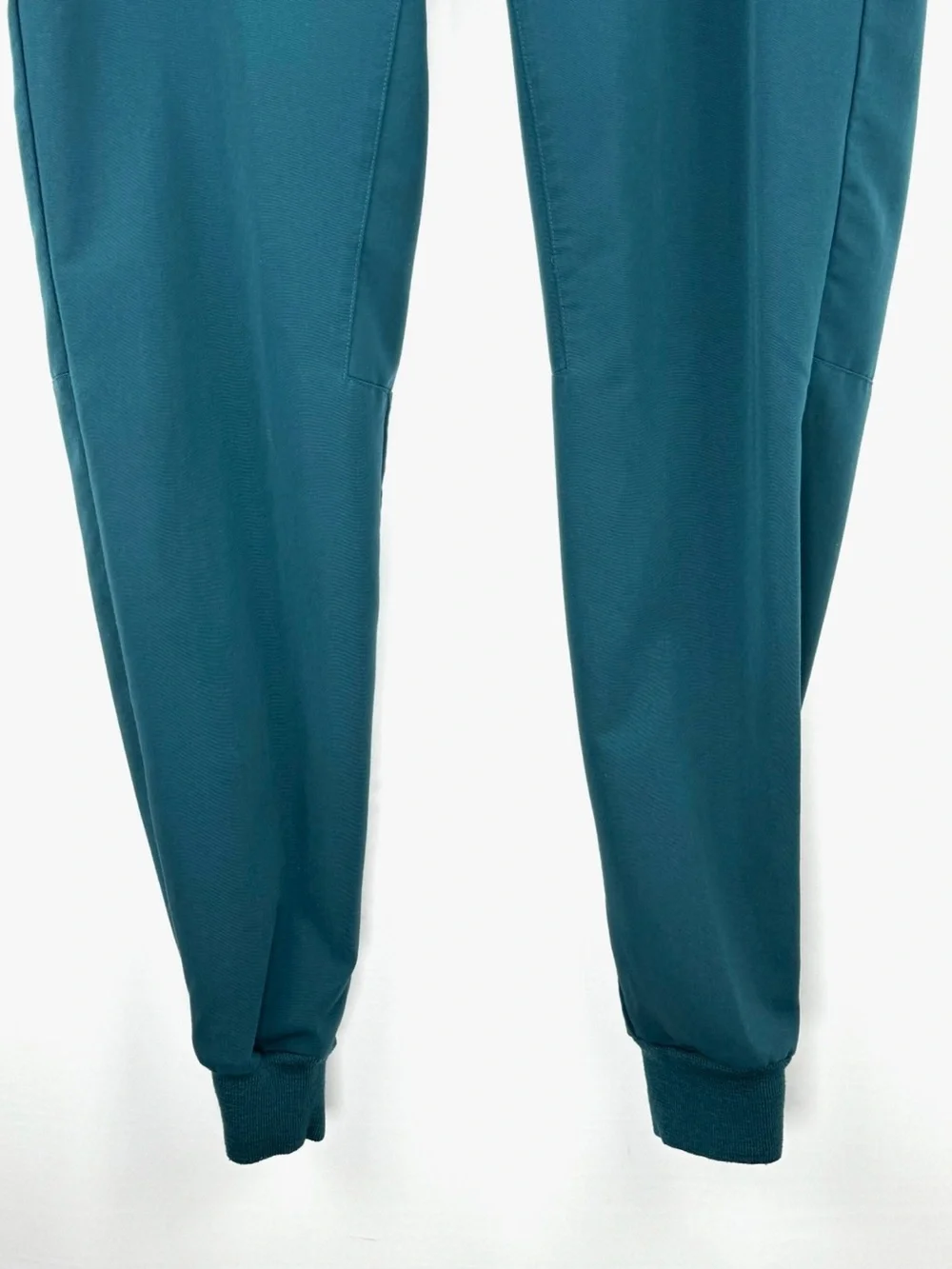 Figs Men's Tansen Jogger Scrub Pant in Caribbean Blue